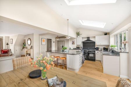 Kitchen/Dining Room