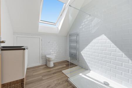 Annexe Shower Room