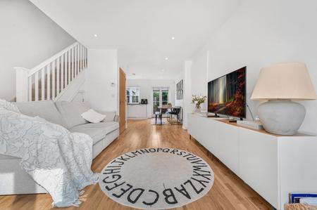 Living Room Through To Kitchen/Diner
