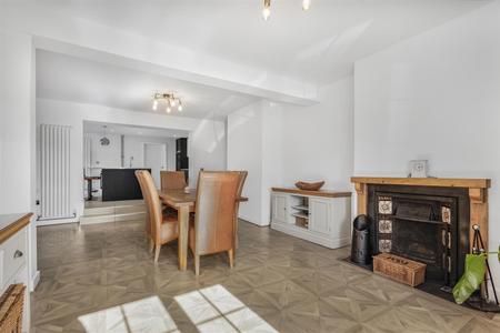 Sitting/Dining Room