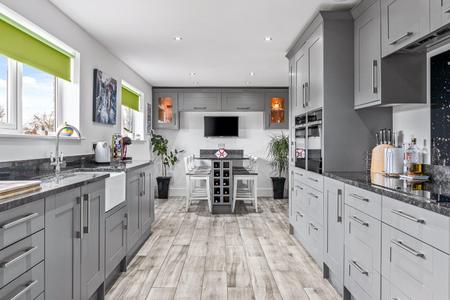 Kitchen/Breakfast Room