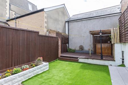 Photo 16