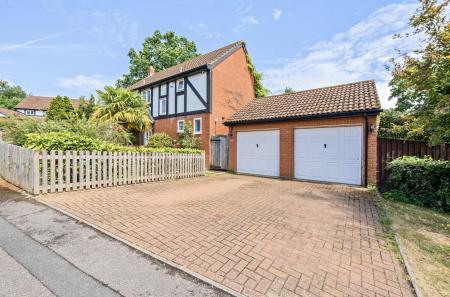 1316798-22-685d52...