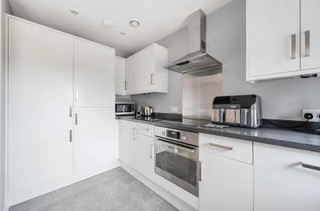 1341637-3-68a5921...