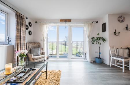 1410926-13-698f5d...