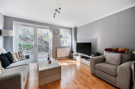 1425990-19-69baaf...