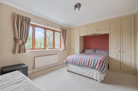 1385387-7-6933038...