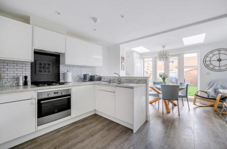 1400570-24-696f6d...