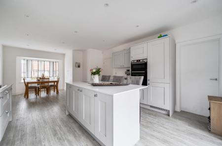 1419887-21-69aafb...