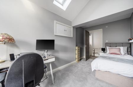 1432880-28-69c175...