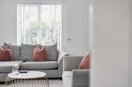 1437716-22-69cd5a...