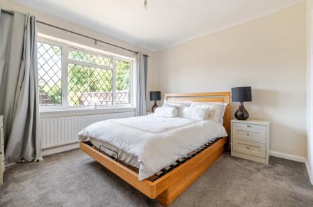 1333607-12-6899ca...