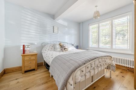 1356936-20-68cd3f...