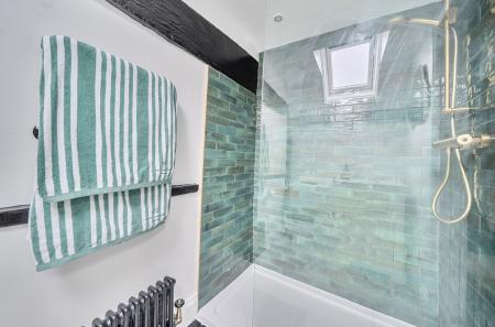 1406063-23-698235...