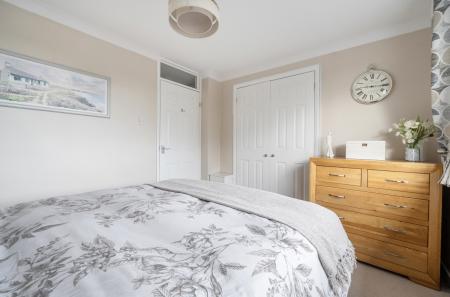 1417387-22-699c29...