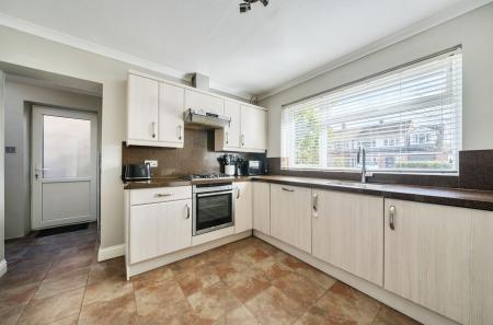 1423700-18-69b15b...