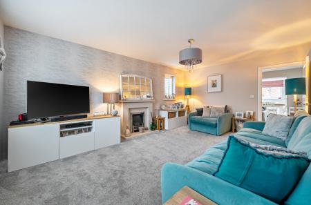 1422446-19-69b2e3...