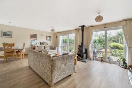 Open Plan Lounge/Diner/Kitchen