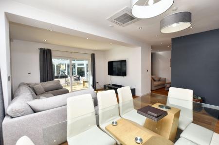 Open Plan Lounge/Diner/Kitchen