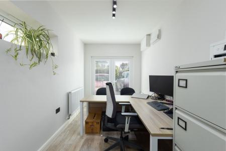 Bedroom 5/Office