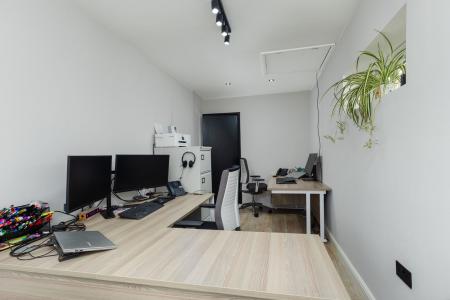 Bedroom 5/Office