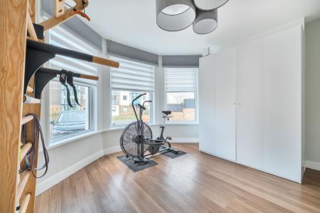 Front Bedroom/Reception Room