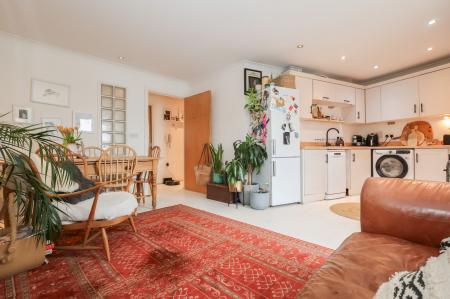 Open Plan Lounge/Diner