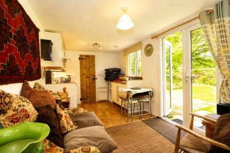 Open Plan Lounge/Kitchen