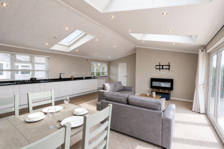 Open Plan Lounge/Diner/Kitchen