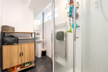 Ground Floor Ensuite