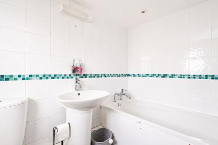 Second Floor Family Bathroom