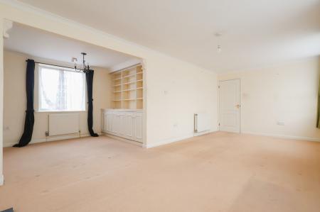 Living Dining Area