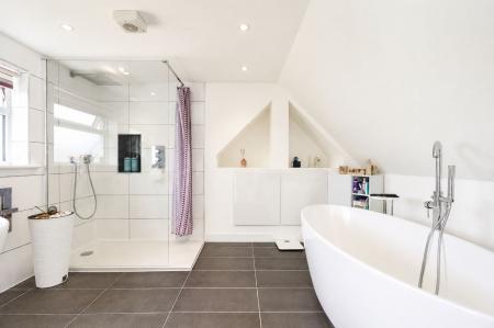 Ensuite