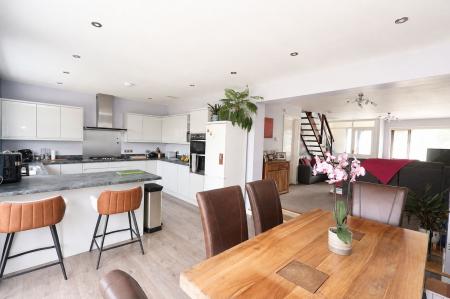Open Plan Lounge/Diner/Kitchen