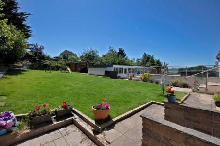 Exeter Road, Exmouth, EX8