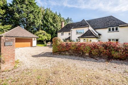 Middle Street, East Budleigh, Budleigh Salterton, EX9