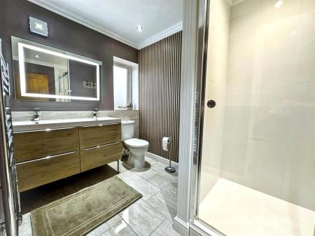 Ensuite Shower Room