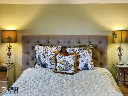 Mian Bedroom
