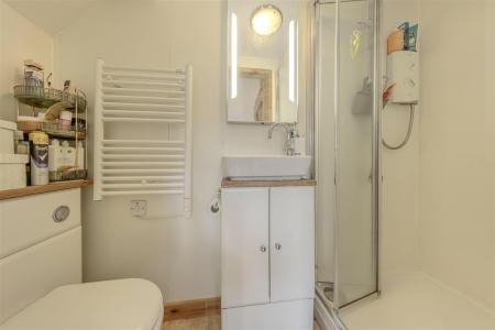 Annex Shower Room