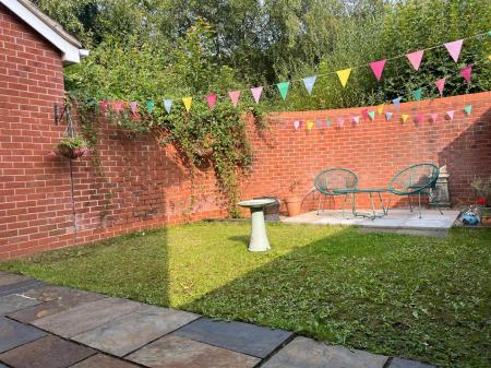 Vendors Summertime Garden Image