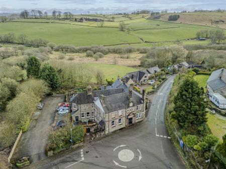 Aerial view of Lakeland Lodge