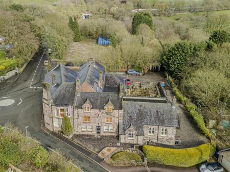 Lakeland Lodge