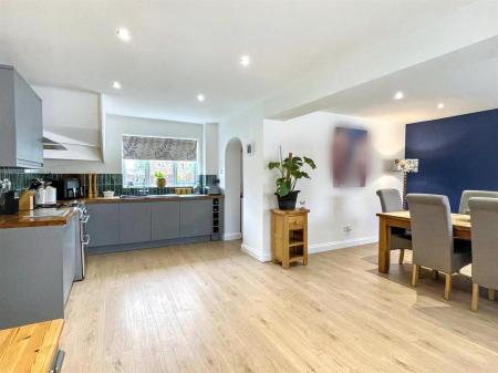 Kitchen Diner