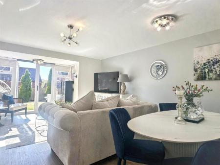 Lounge dining room