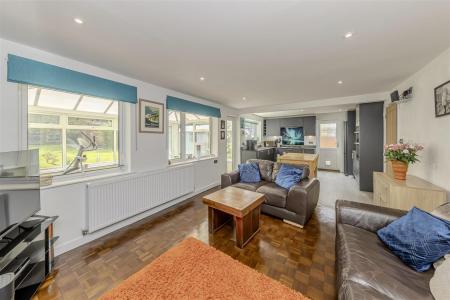 Living Kitchen