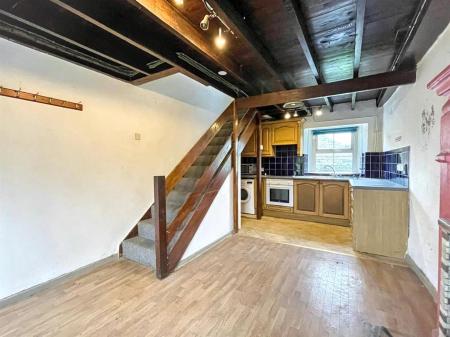1 - Living Kitchen