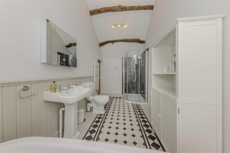 Primary Ensuite