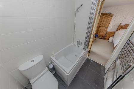 En-suite Bathroom