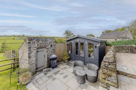 Annexe Patio Area