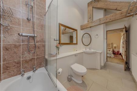 En-suite Bathroom